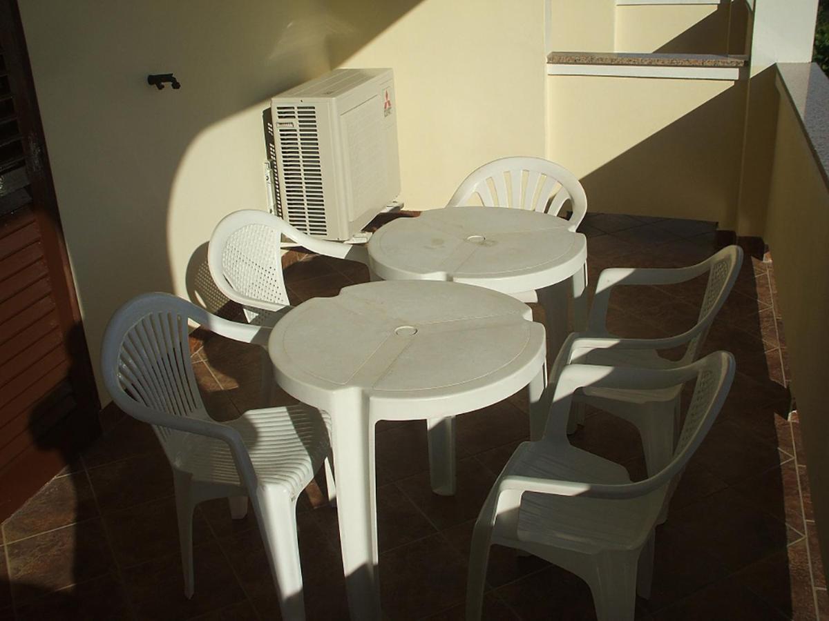 Apartments Piculjan โลปาร์ ภายนอก รูปภาพ